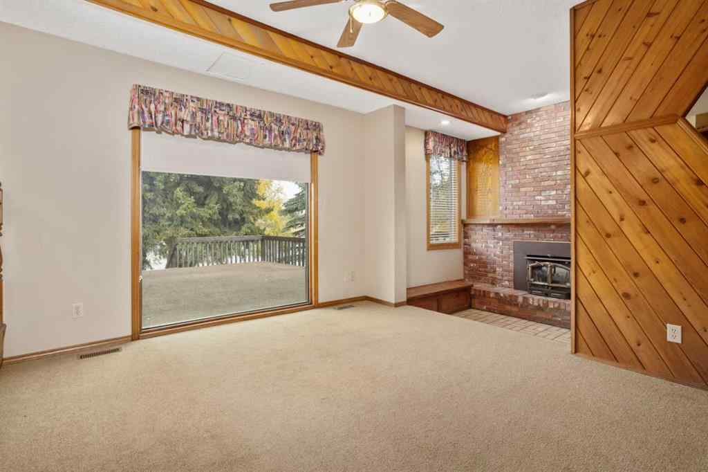 MLS® A2267386 - 4211 69 Street  in Duggan Park Camrose, Residential