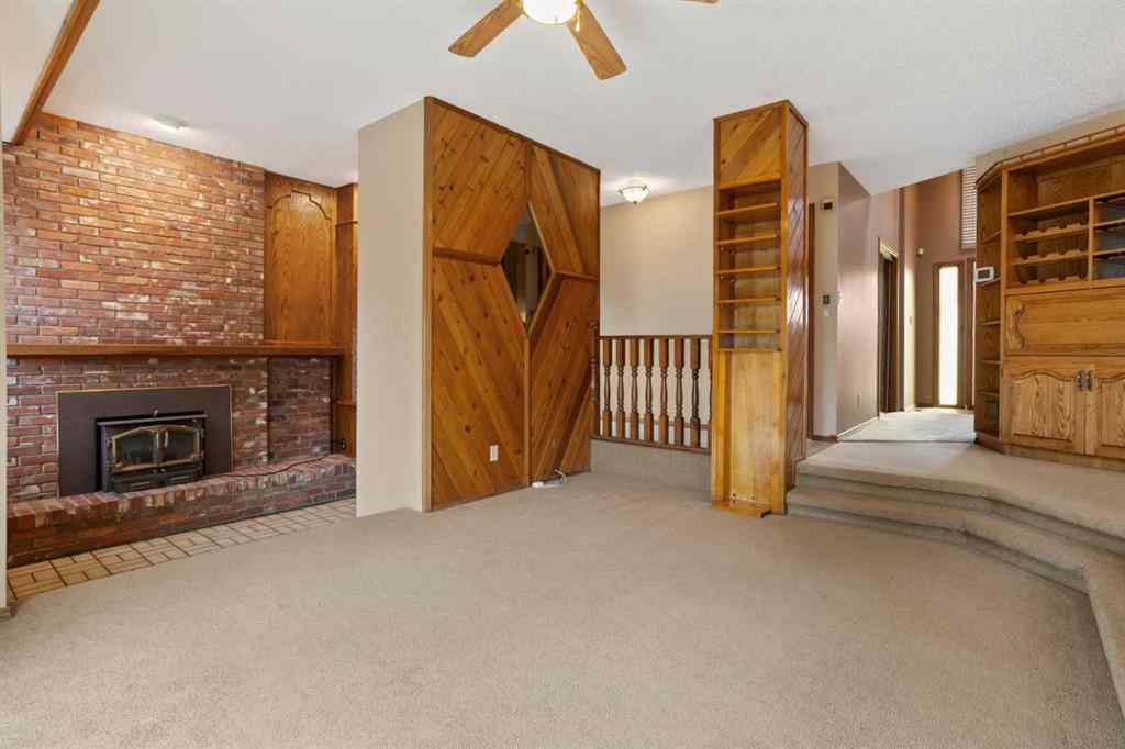 MLS® A2267386 - 4211 69 Street  in Duggan Park Camrose, Residential