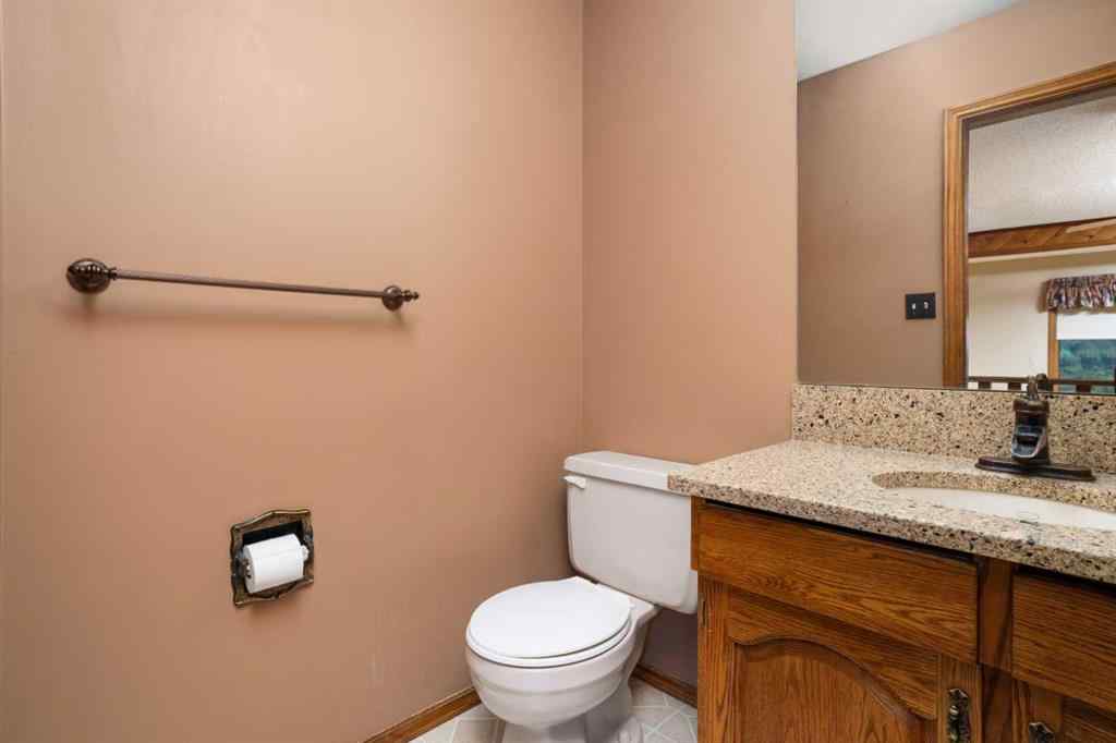 MLS® A2267386 - 4211 69 Street  in Duggan Park Camrose, Residential