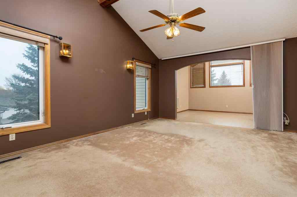 MLS® A2267386 - 4211 69 Street  in Duggan Park Camrose, Residential
