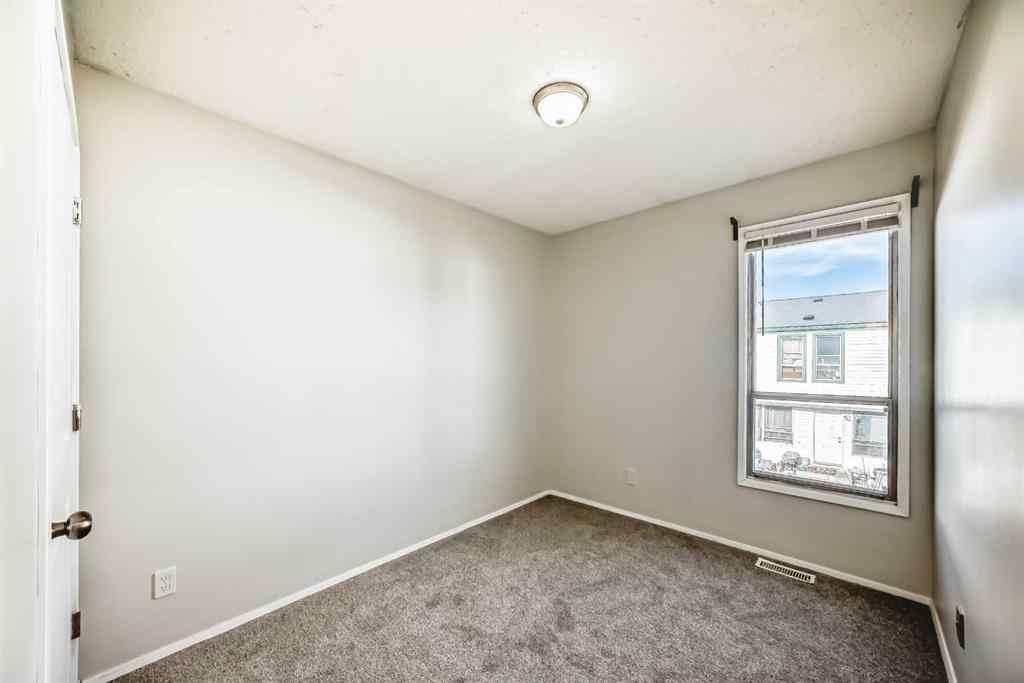 MLS® A2267387 - 120 Pennsylvania Road SE in Penbrooke Meadows Calgary, Residential