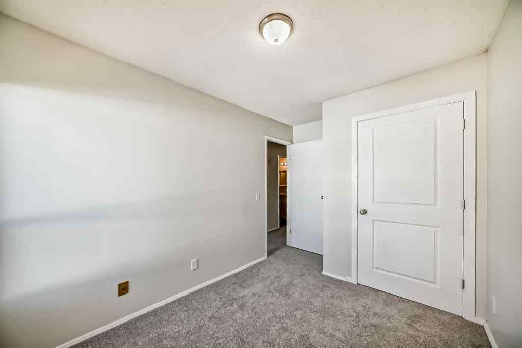 MLS® A2267387 - 120 Pennsylvania Road SE in Penbrooke Meadows Calgary, Residential