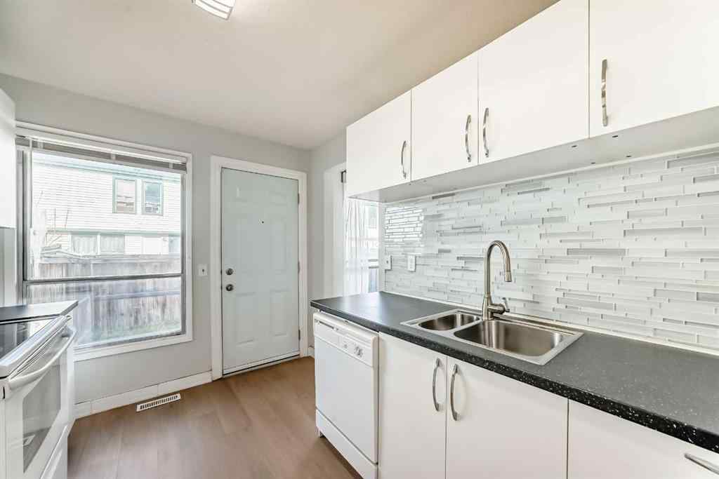 MLS® A2267387 - 120 Pennsylvania Road SE in Penbrooke Meadows Calgary, Residential