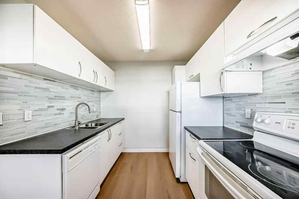 MLS® A2267387 - 120 Pennsylvania Road SE in Penbrooke Meadows Calgary, Residential