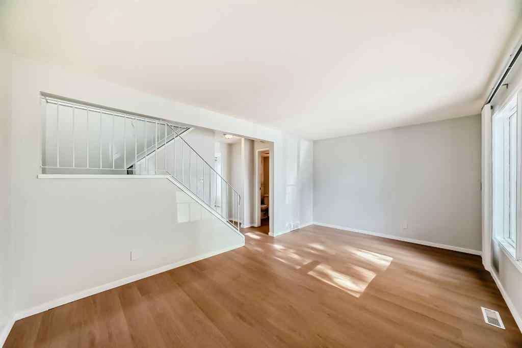 MLS® A2267387 - 120 Pennsylvania Road SE in Penbrooke Meadows Calgary, Residential