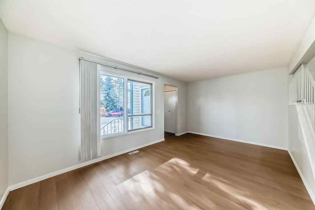 MLS® A2267387 - 120 Pennsylvania Road SE in Penbrooke Meadows Calgary, Residential