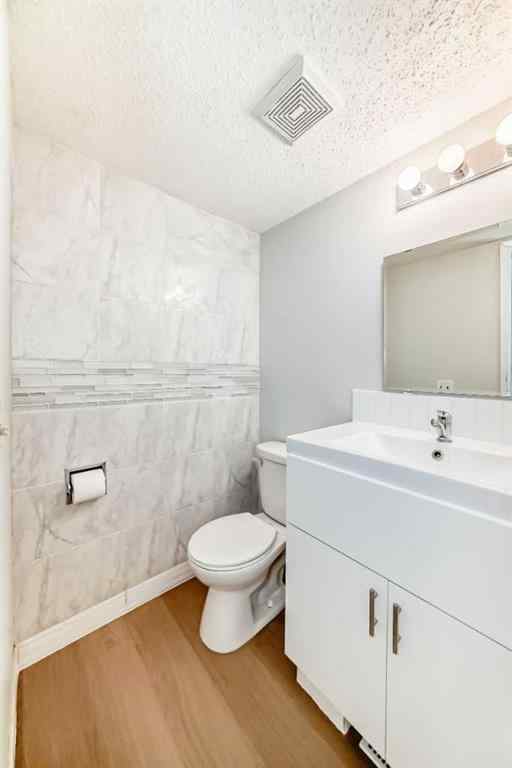 MLS® A2267387 - 120 Pennsylvania Road SE in Penbrooke Meadows Calgary, Residential