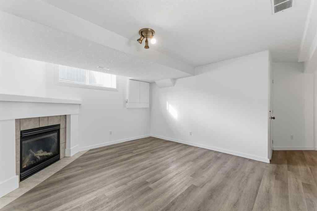 MLS® A2267389 - Unit #118 55 Fairways Drive NW in Fairways Airdrie, Residential