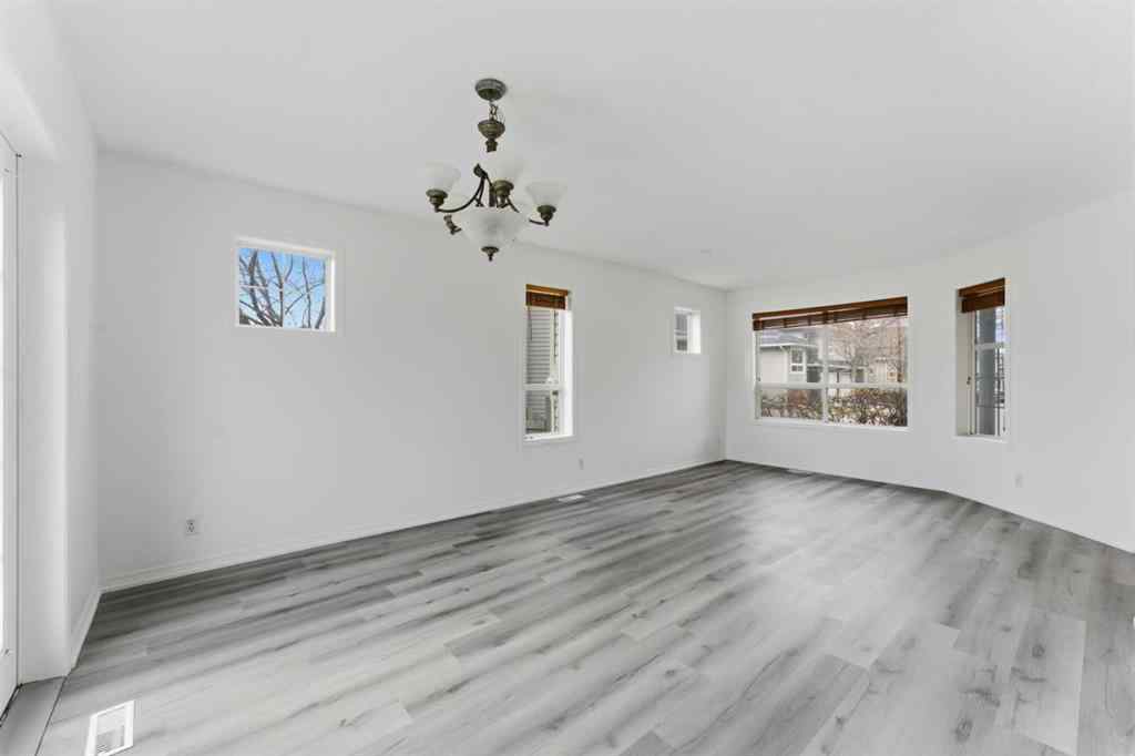 MLS® A2267389 - Unit #118 55 Fairways Drive NW in Fairways Airdrie, Residential