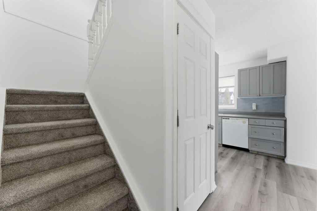 MLS® A2267389 - Unit #118 55 Fairways Drive NW in Fairways Airdrie, Residential