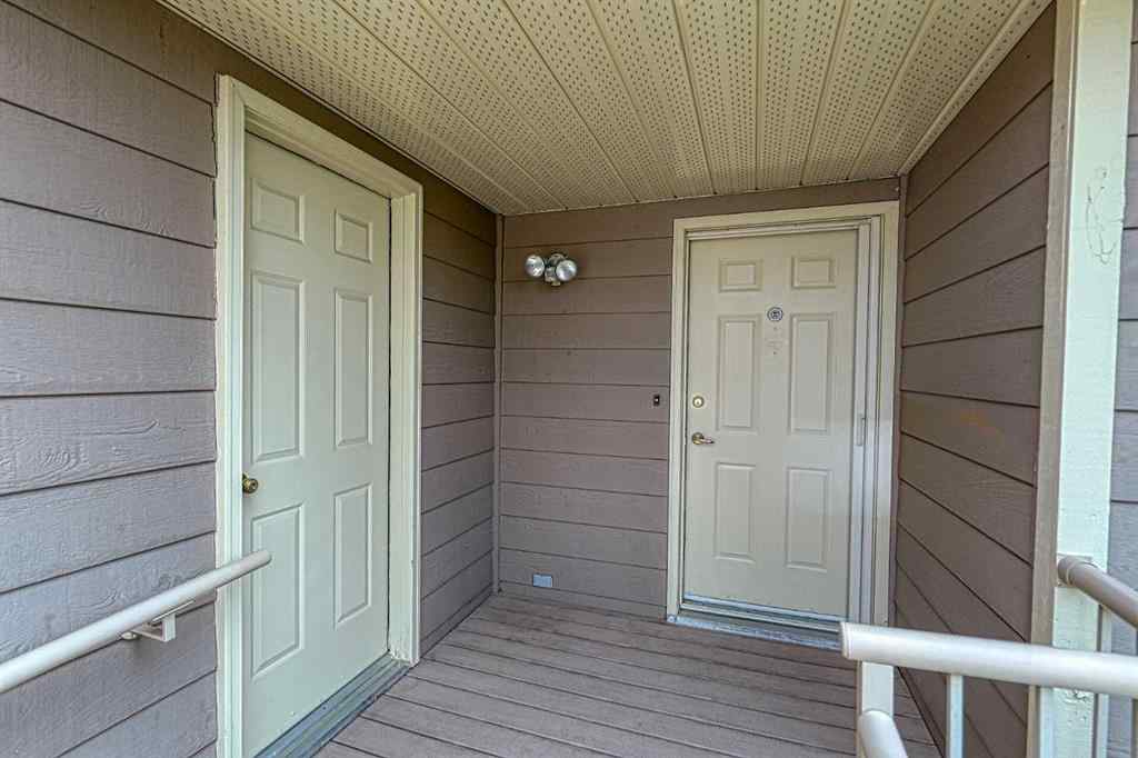 MLS® A2267390 - 21 Welch Crescent  in Downey Ridge Okotoks, Residential