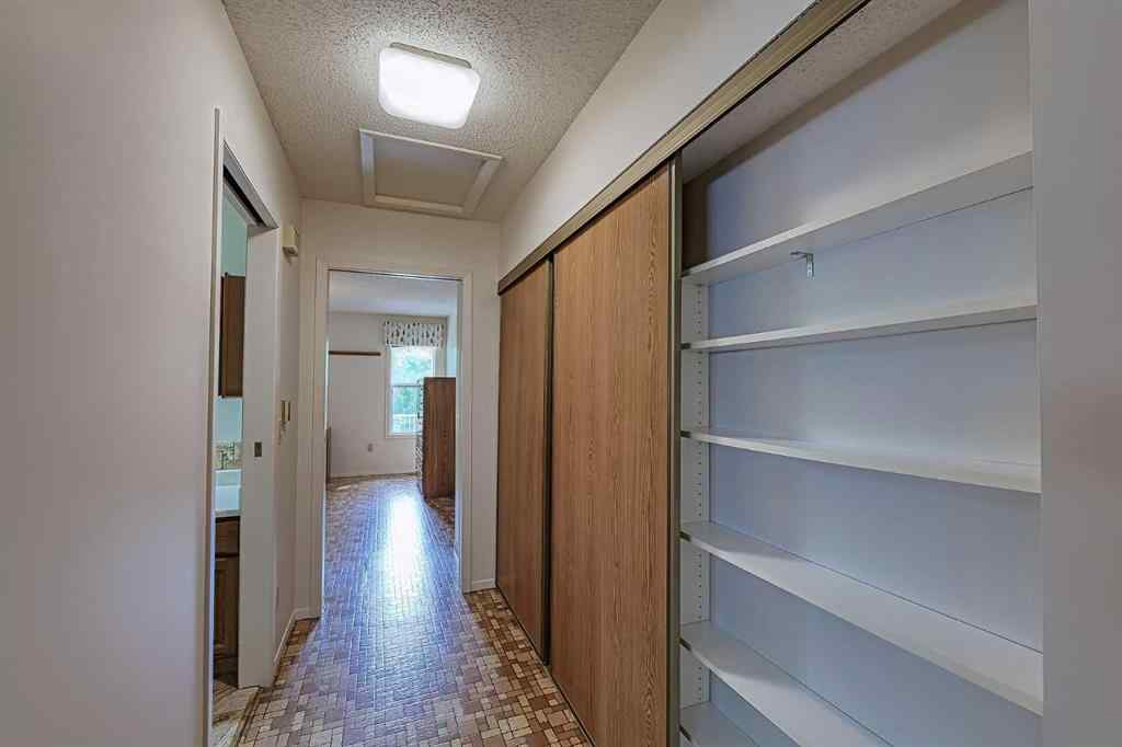 MLS® A2267390 - 21 Welch Crescent  in Downey Ridge Okotoks, Residential