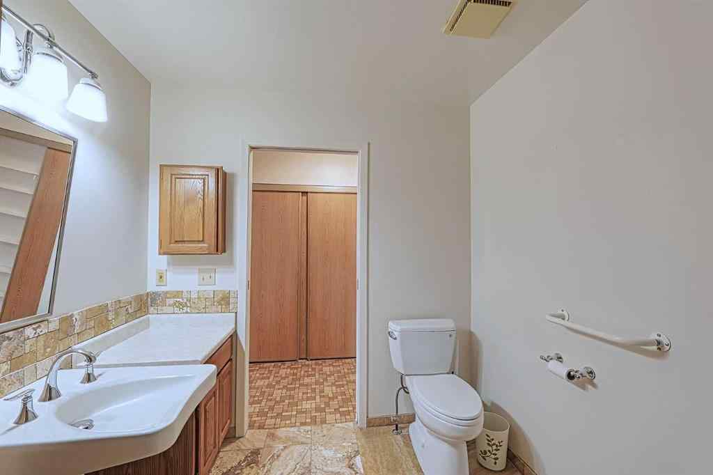 MLS® A2267390 - 21 Welch Crescent  in Downey Ridge Okotoks, Residential