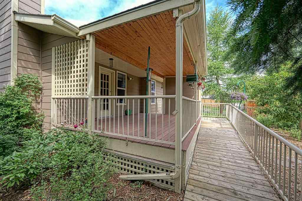 MLS® A2267390 - 21 Welch Crescent  in Downey Ridge Okotoks, Residential