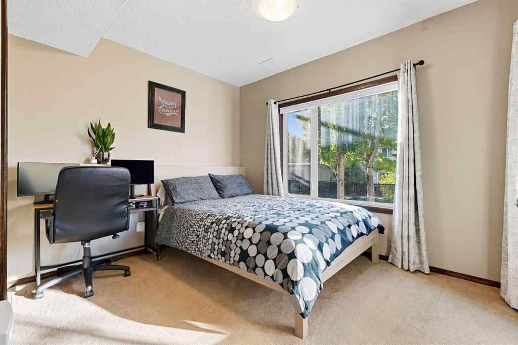 MLS® A2267391 - 155 Sunset Close  in Sunset Ridge Cochrane, Residential