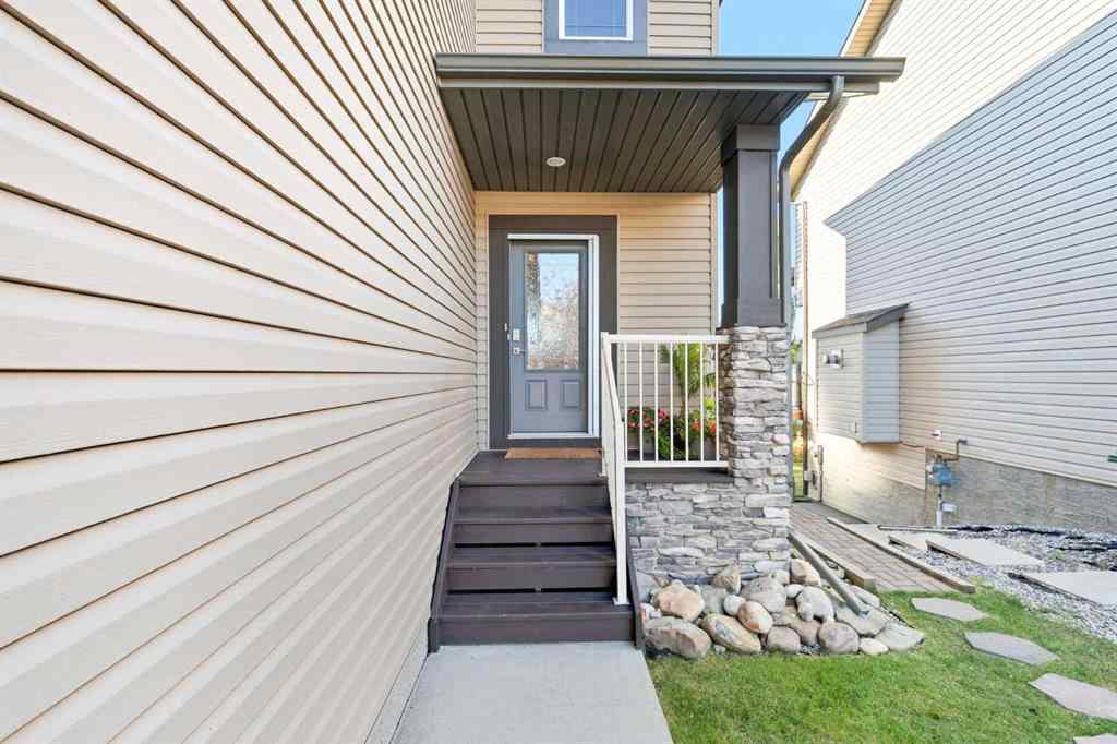 MLS® A2267391 - 155 Sunset Close  in Sunset Ridge Cochrane, Residential