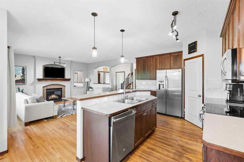 MLS® A2267391 - 155 Sunset Close  in Sunset Ridge Cochrane, Residential