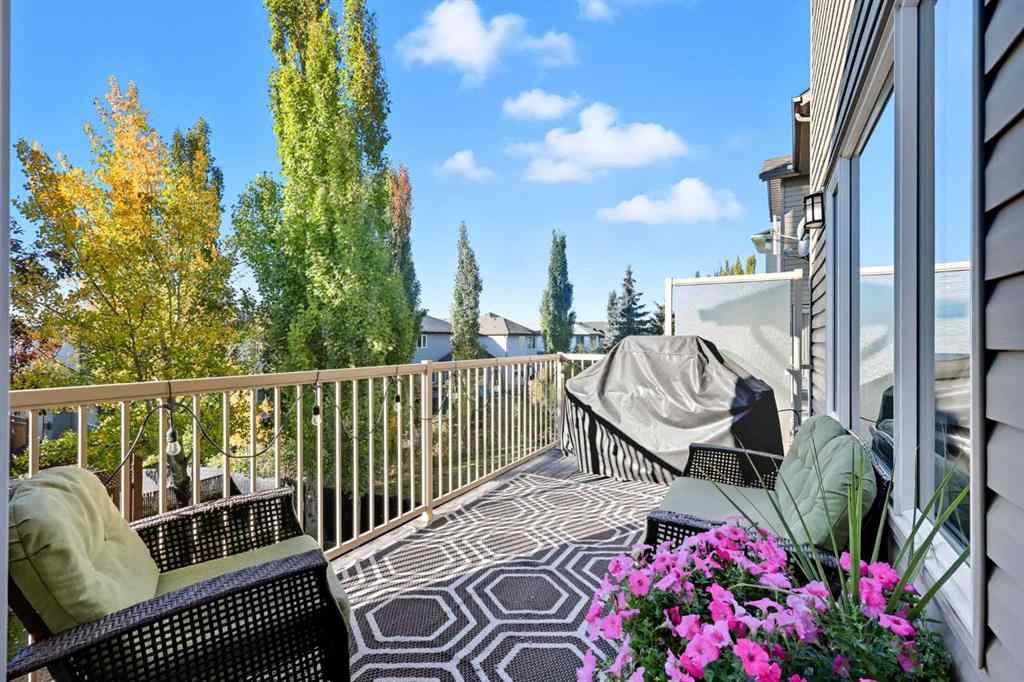MLS® A2267391 - 155 Sunset Close  in Sunset Ridge Cochrane, Residential