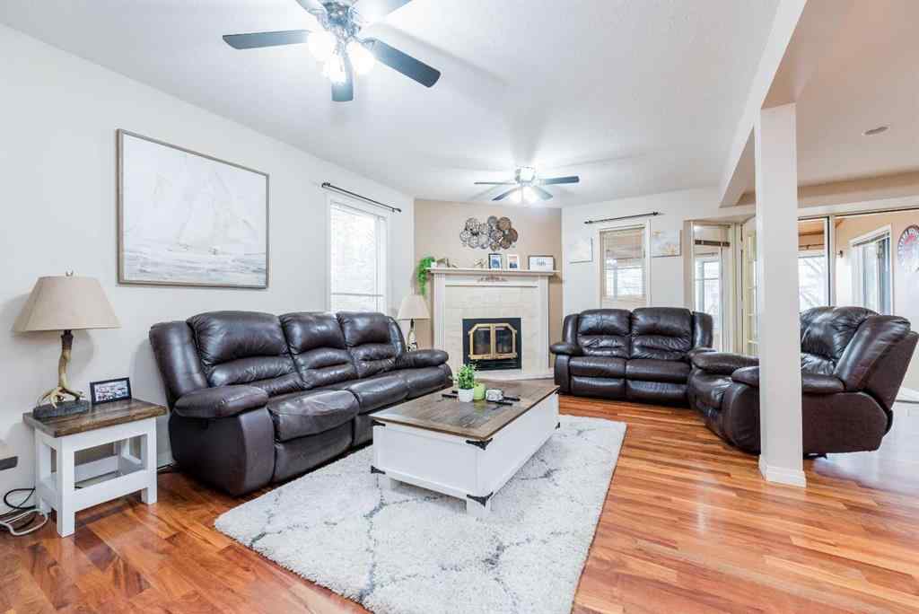 MLS® A2267392 - 9321 63 Avenue  in Country Club Estates Grande Prairie, Residential