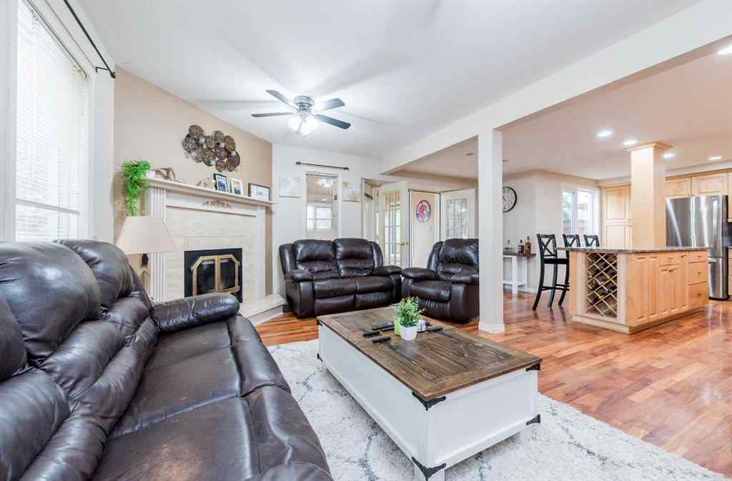 MLS® A2267392 - 9321 63 Avenue  in Country Club Estates Grande Prairie, Residential