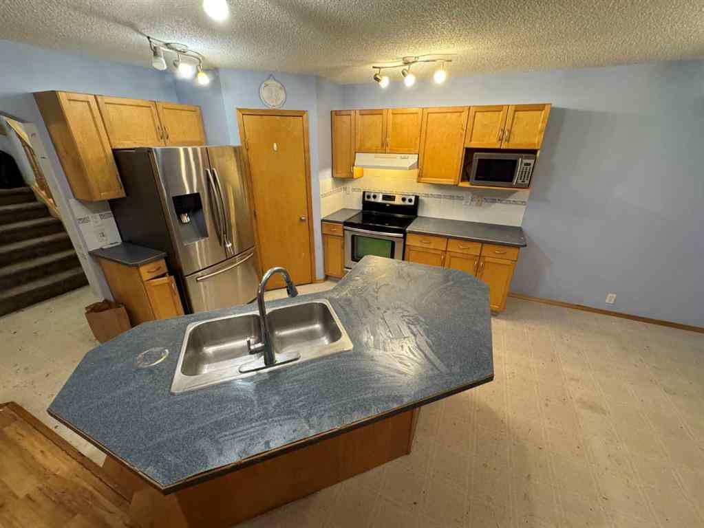 MLS® A2267393 - 146 Coverton Heights NE in Coventry Hills Calgary, Residential