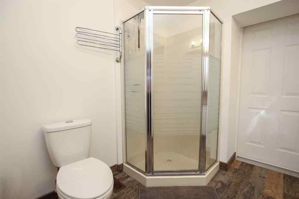 MLS® A2267394 - 825 Sunhaven Way  in NONE Sunbreaker Cove, Residential