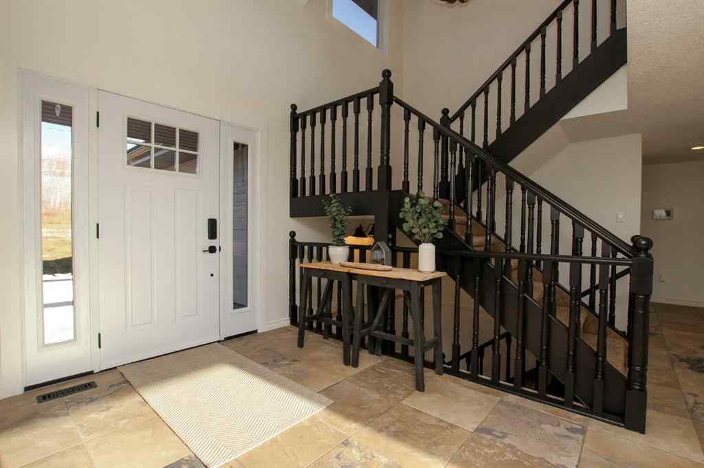 MLS® A2267394 - 825 Sunhaven Way  in NONE Sunbreaker Cove, Residential