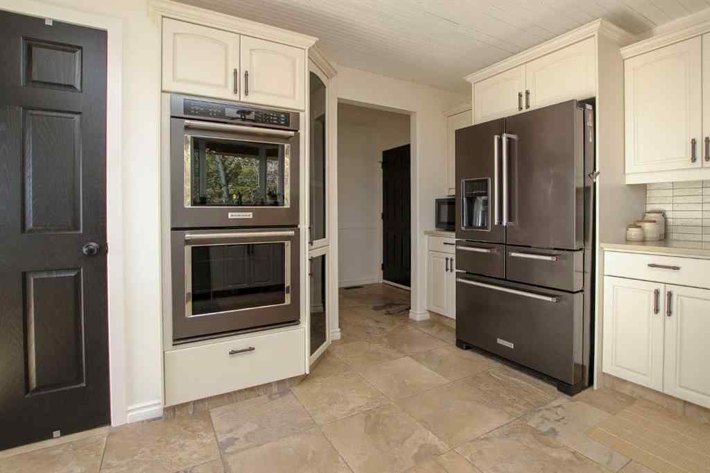 MLS® A2267394 - 825 Sunhaven Way  in NONE Sunbreaker Cove, Residential