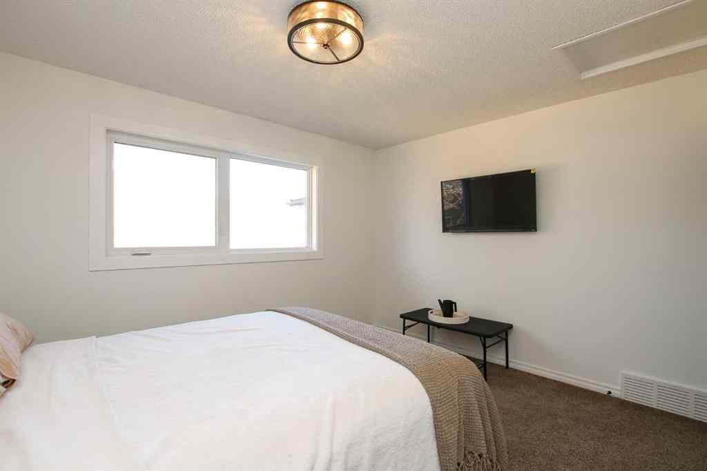 MLS® A2267394 - 825 Sunhaven Way  in NONE Sunbreaker Cove, Residential