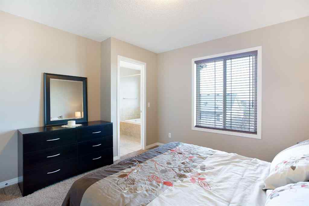 MLS® A2267395 - 28 Kinlea Link NW in Kincora Calgary, Residential