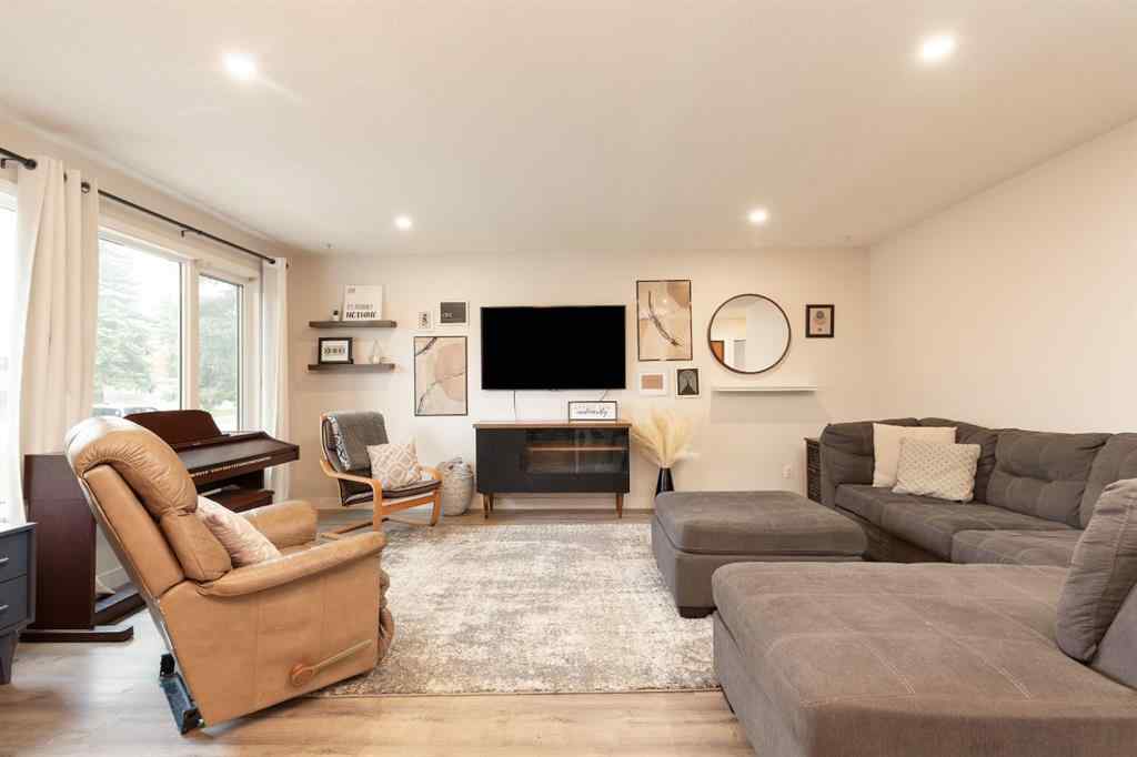 MLS® A2267397 - 2132 24 Avenue  in NONE Coaldale, Residential