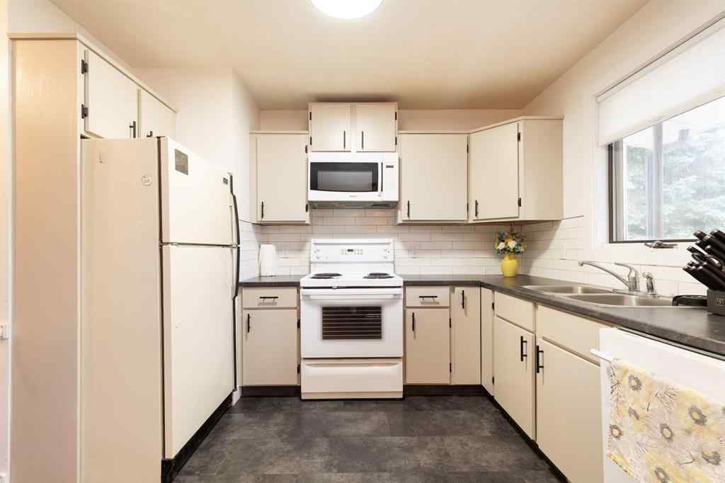 MLS® A2267397 - 2132 24 Avenue  in NONE Coaldale, Residential