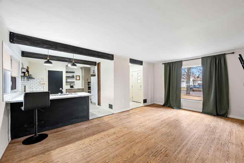 MLS® A2267398 - 4816 47 Street  in Central Business District Lloydminster, Residential