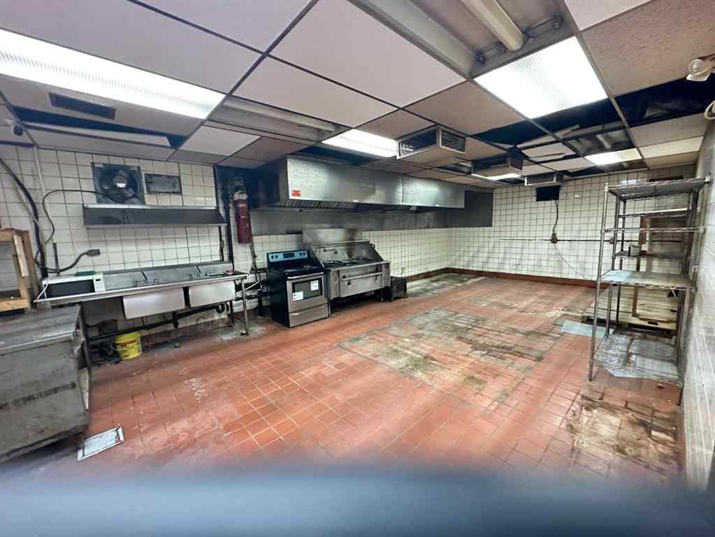 MLS® A2267403 - 119 3rd Avenue SE in Chinatown Calgary, Commercial