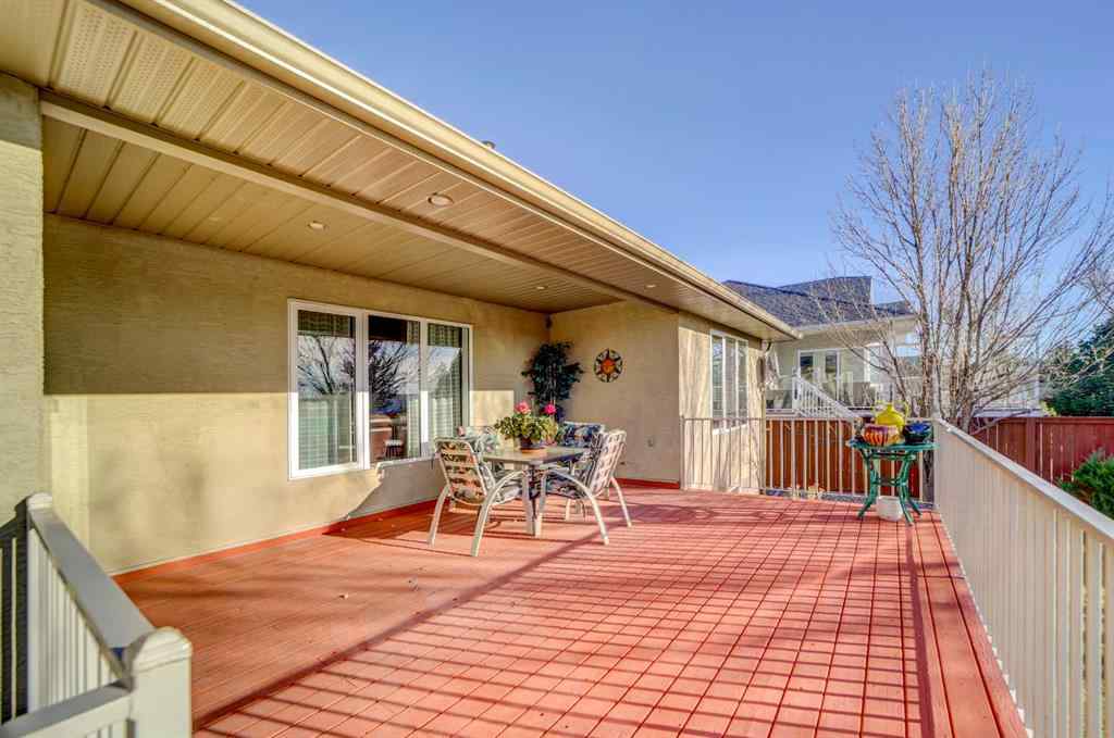 MLS® A2267404 - 2806 35 Avenue S in West Mayor Magrath Dr Lethbridge, Residential