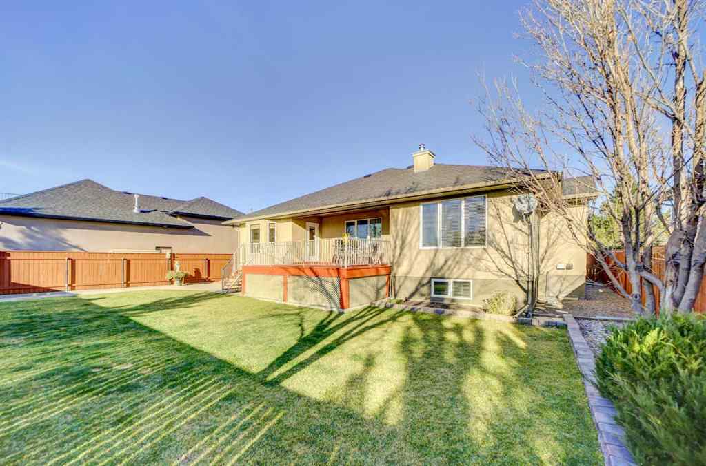 MLS® A2267404 - 2806 35 Avenue S in West Mayor Magrath Dr Lethbridge, Residential