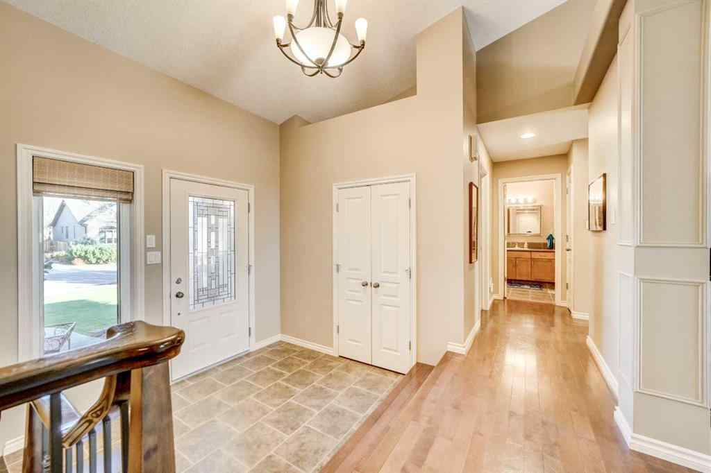 MLS® A2267404 - 2806 35 Avenue S in West Mayor Magrath Dr Lethbridge, Residential