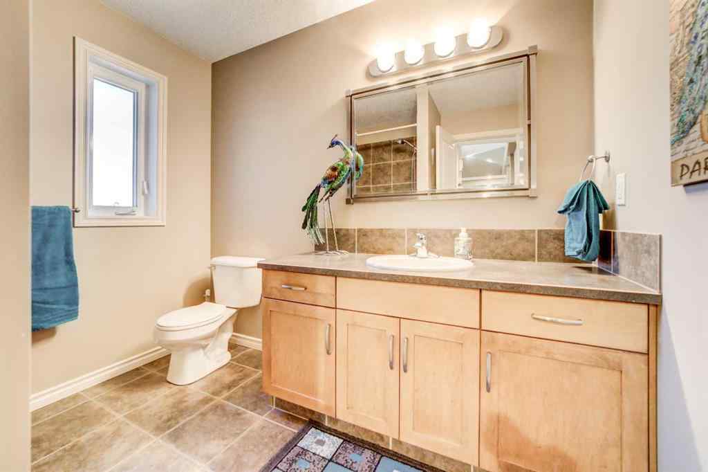 MLS® A2267404 - 2806 35 Avenue S in West Mayor Magrath Dr Lethbridge, Residential