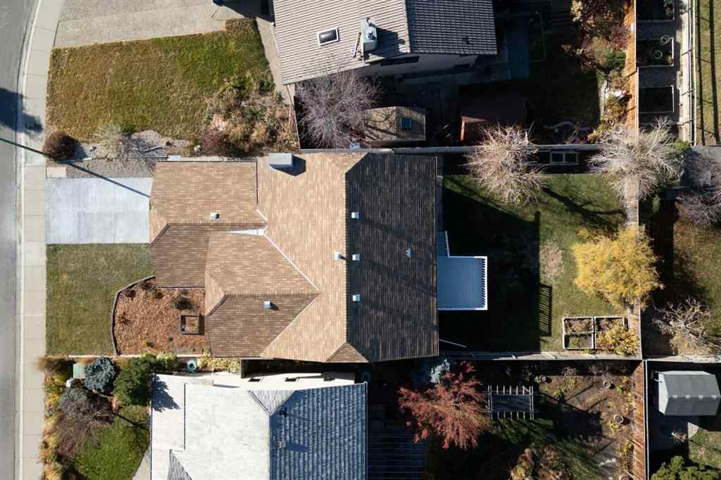 MLS&reg; # A2267407 - 11 Wildwood Crescent W in Ridgewood Lethbridge, Residential Open Houses