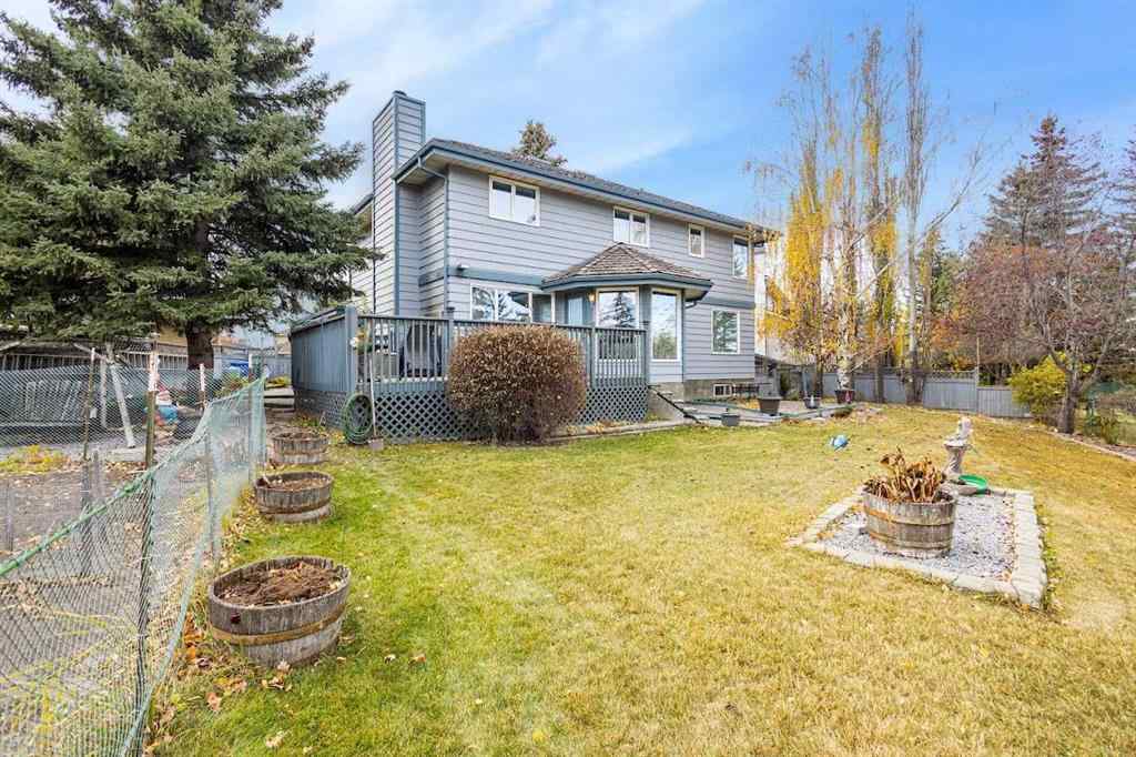 MLS® A2267413 - 224 Douglas Woods Point SE in Douglasdale/Glen Calgary, Residential