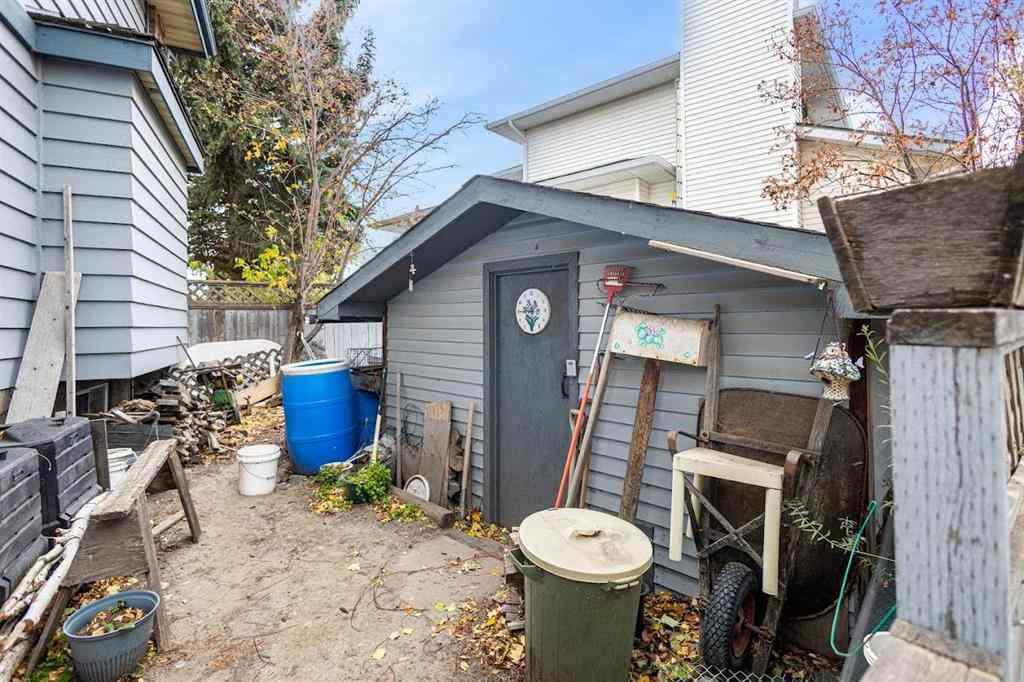 MLS® A2267413 - 224 Douglas Woods Point SE in Douglasdale/Glen Calgary, Residential