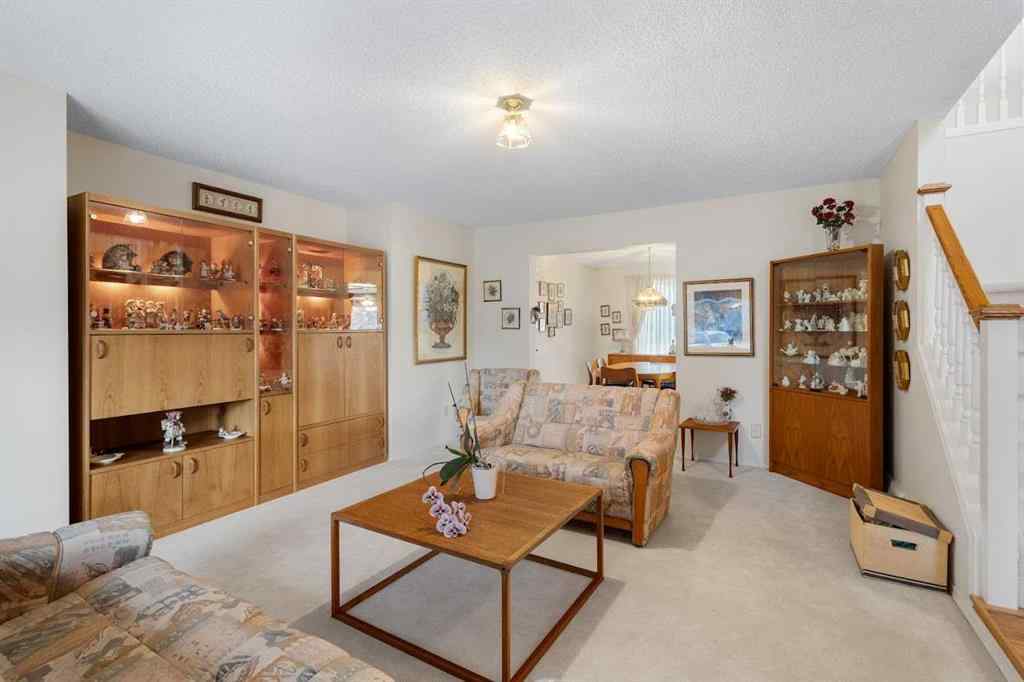 MLS® A2267413 - 224 Douglas Woods Point SE in Douglasdale/Glen Calgary, Residential