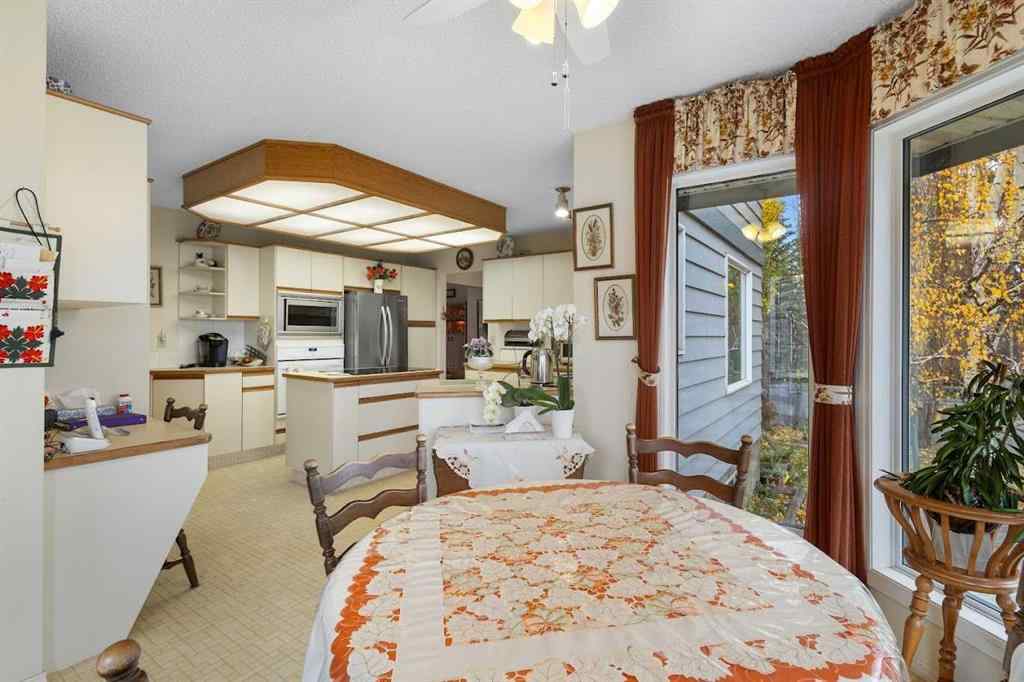 MLS® A2267413 - 224 Douglas Woods Point SE in Douglasdale/Glen Calgary, Residential