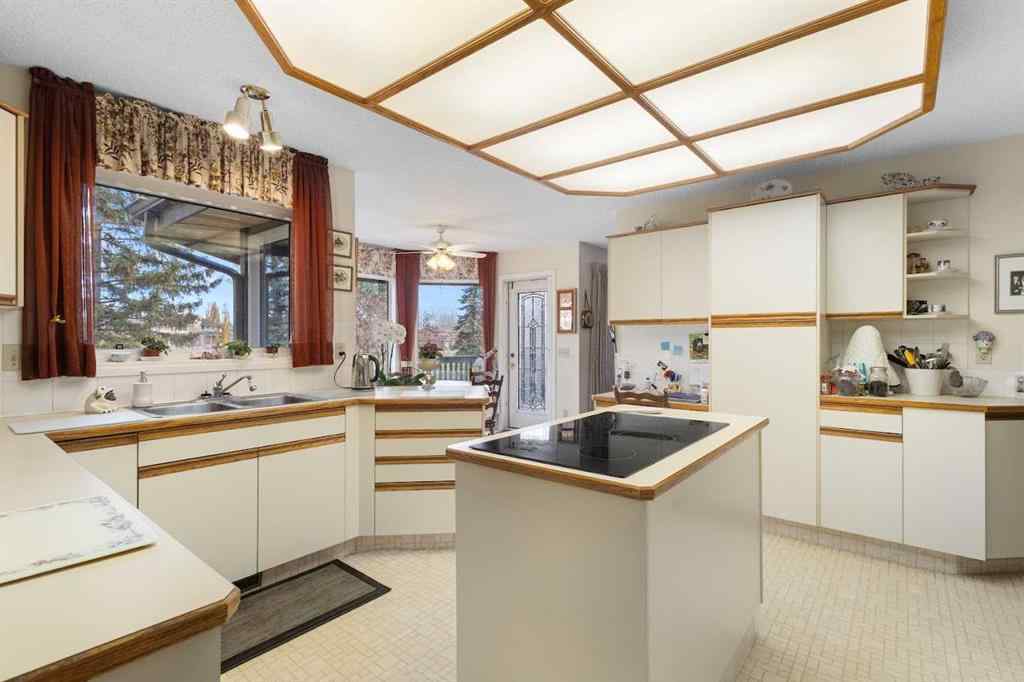 MLS® A2267413 - 224 Douglas Woods Point SE in Douglasdale/Glen Calgary, Residential