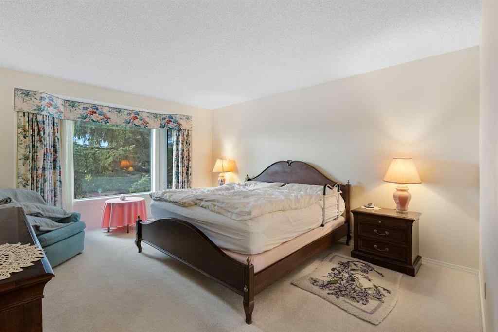 MLS® A2267413 - 224 Douglas Woods Point SE in Douglasdale/Glen Calgary, Residential