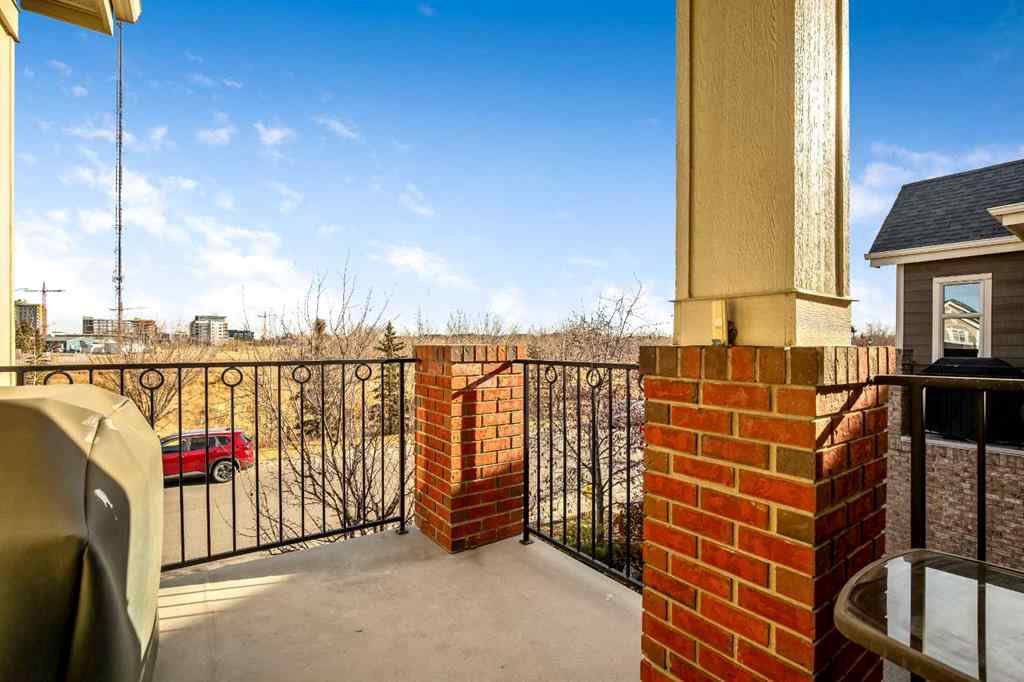 MLS® A2267414 - 116 Wentworth Square SW in West Springs Calgary, Residential