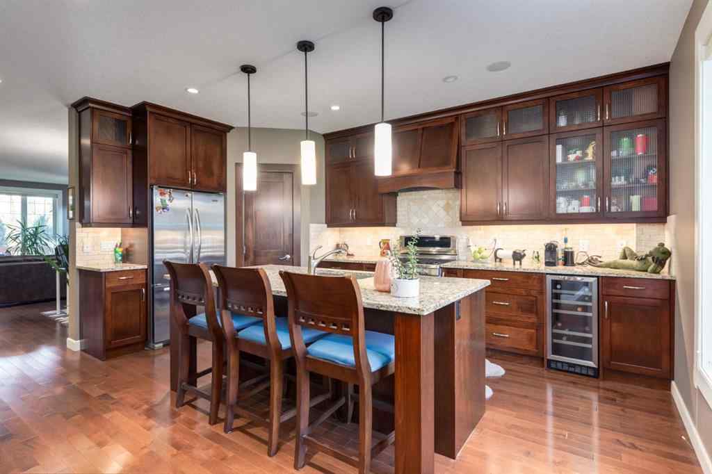 MLS® A2267417 - 6616 Bowness Road NW in Bowness Calgary, Residential