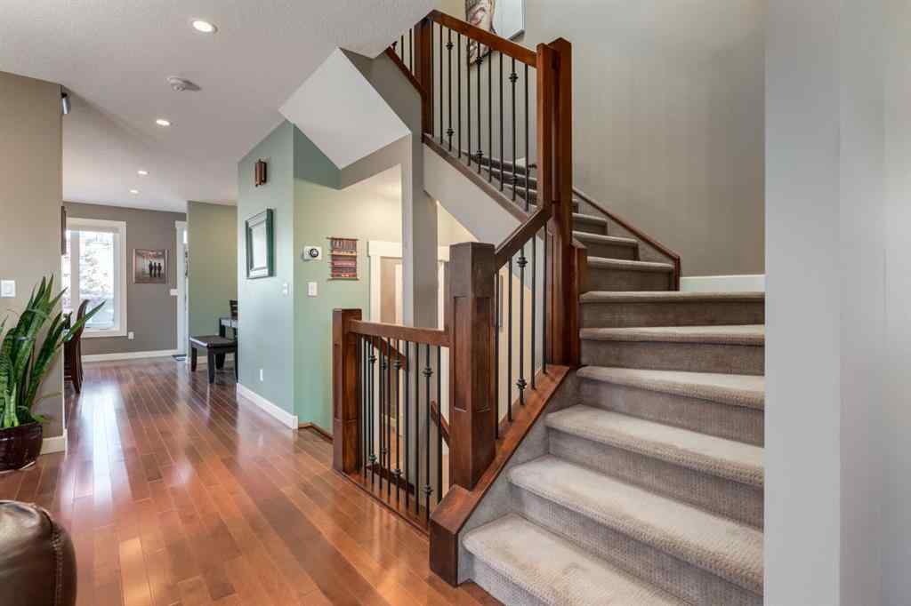 MLS® A2267417 - 6616 Bowness Road NW in Bowness Calgary, Residential