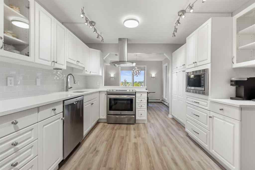 MLS® A2267418 - Unit #404 7239 Sierra Morena Boulevard SW in Signal Hill Calgary, Residential