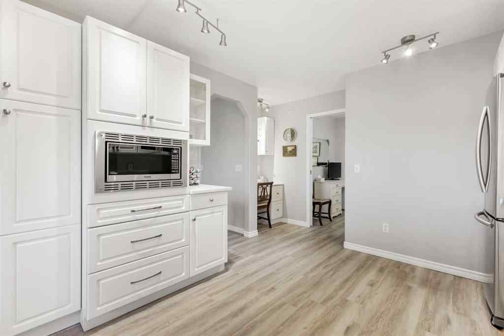 MLS® A2267418 - Unit #404 7239 Sierra Morena Boulevard SW in Signal Hill Calgary, Residential